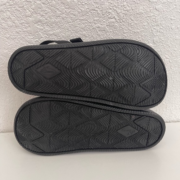 Chaco Black Performance Footwear - Picture 4 of 5